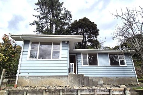 Photo of property in 29 Thomson Grove, Stokes Valley, Lower Hutt, 5019