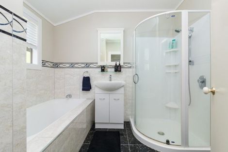 Photo of property in 4/108a Verran Road, Birkdale, Auckland, 0626