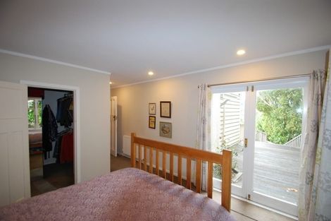 Photo of property in 38 Homewood Avenue, Karori, Wellington, 6012