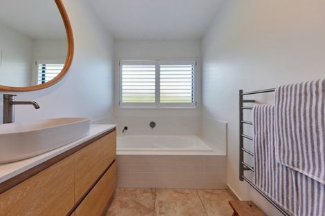 Photo of property in 9 Courtney Lane, Matakana, Warkworth, 0985