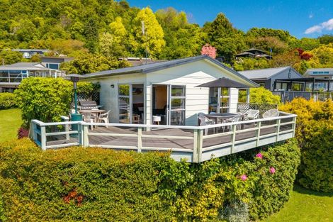 Photo of property in 20 Shera Street, Acacia Bay, Taupo, 3330
