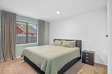 Photo of property in 1/84 Queenspark Drive, Parklands, Christchurch, 8083