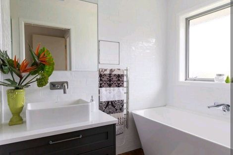 Photo of property in 85 Litten Road, Cockle Bay, Auckland, 2014