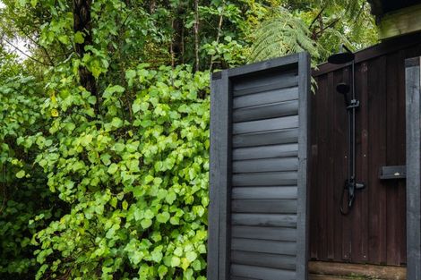 Photo of property in 14 Sandy Bay Road, Black Rock, Picton, 7282