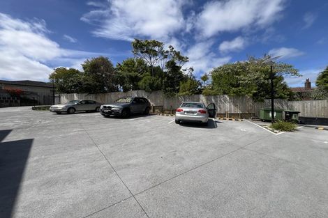 Photo of property in 6/13 Chilcott Road, Henderson, Auckland, 0612