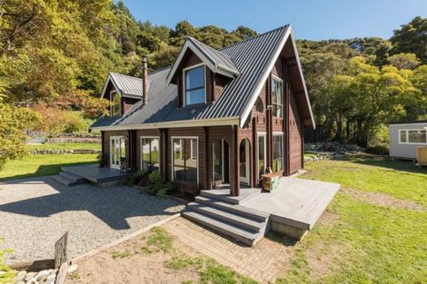 Photo of property in 2 Teal Valley Road, Hira, Nelson, 7071