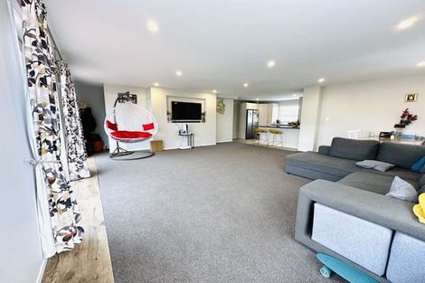 Photo of property in 10/11 Ray Small Drive, Papakura, 2110
