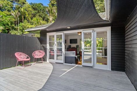 Photo of property in 31 Valley Road, Titirangi, Auckland, 0604