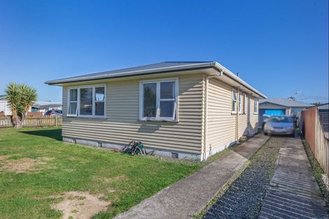 Photo of property in 2 Collingwood Street, Levin, 5510