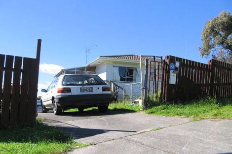 Photo of property in 40 Lendenfeld Drive, Papatoetoe, Auckland, 2025