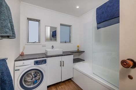 Photo of property in 10 Taumata Close, Paihia, 0200