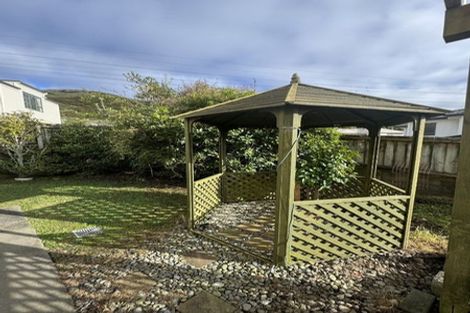 Photo of property in 70a Erlestoke Crescent, Churton Park, Wellington, 6037