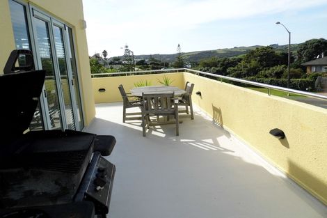 Photo of property in 355 Gulf Harbour Drive, Gulf Harbour, Whangaparaoa, 0930