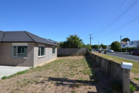 Photo of property in 127 Beaumonts Way, Manurewa, Auckland, 2102