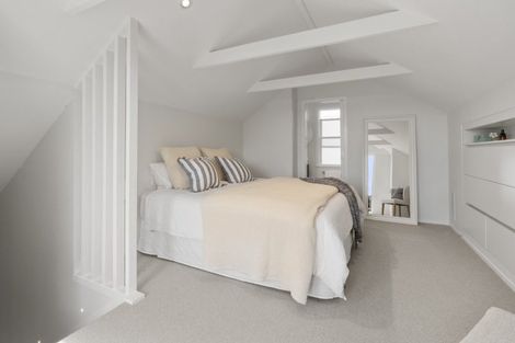 Photo of property in 8 Rutland Road, Stanley Point, Auckland, 0624