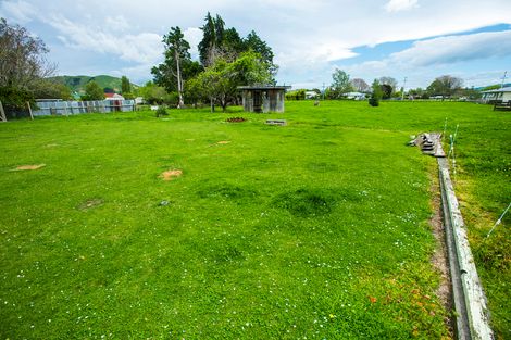 Photo of property in 15 Ioapa Road, Te Karaka, 4022