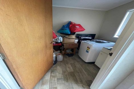 Photo of property in 17 Highland Park Drive, Highland Park, Auckland, 2010