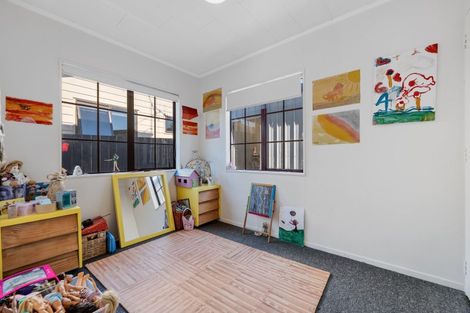 Photo of property in 16a Simpson Road, Papamoa Beach, Papamoa, 3118