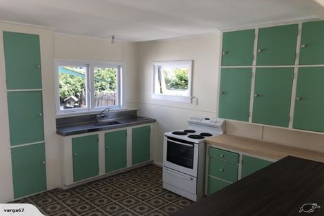 Photo of property in 26 May Street, Mount Maunganui, 3116