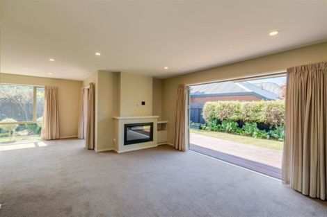 Photo of property in 130 Wairakei Road, Bryndwr, Christchurch, 8053