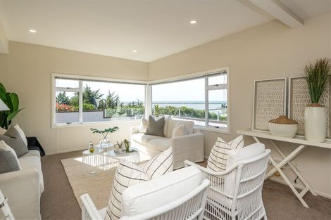 Photo of property in 71 Mount Pleasant Road, Mount Pleasant, Christchurch, 8081