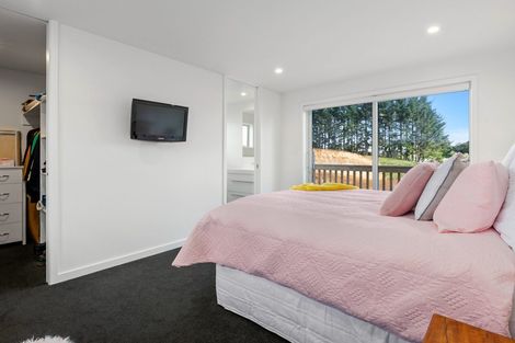 Photo of property in 54 Ainslee Street, Highlands Park, New Plymouth, 4312