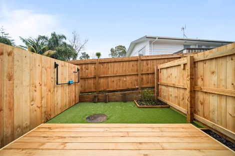 Photo of property in 7/97 Atkinson Road, Titirangi, Auckland, 0604