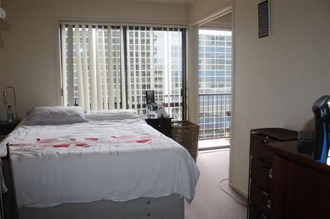Photo of property in The Rennaissance, 5j/18 Ronwood Avenue, Manukau, Auckland, 2104