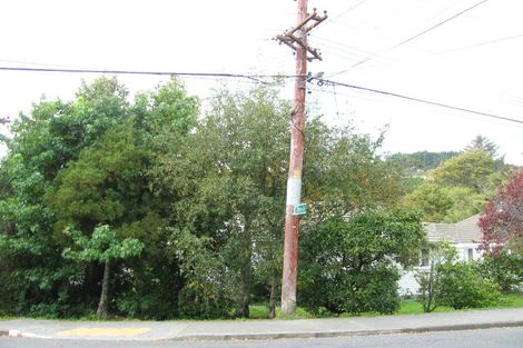 Photo of property in 33 Pinehaven Road, Pinehaven, Upper Hutt, 5019