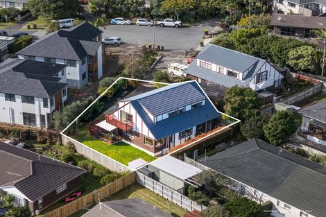 Photo of property in 2/14 Chip Grove, Sunnyhills, Auckland, 2010
