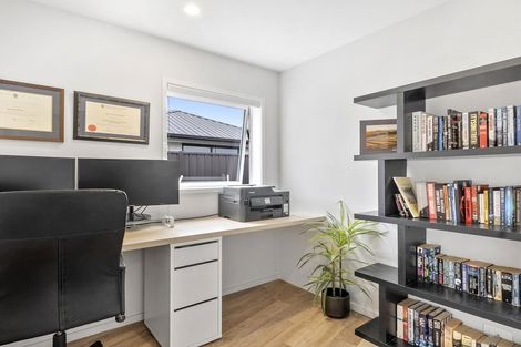 Photo of property in 14 Silver Springs Boulevard, Mosgiel, 9024