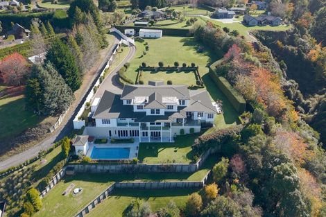 Photo of property in 423 Gillespie Place, Acacia Bay, Taupo, 3385