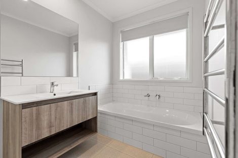 Photo of property in 3 Lattay Lane, Pyes Pa, Tauranga, 3112