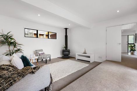 Photo of property in 36 Lastel Place, Shelly Park, Auckland, 2014