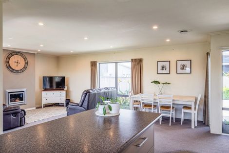 Photo of property in 25a Rosalie Terrace, Kelvin Grove, Palmerston North, 4414