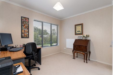 Photo of property in 30 Cody Crescent, Lansdowne, Masterton, 5810
