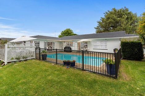 Photo of property in 85 Glenmore Road, Sunnyhills, Auckland, 2010