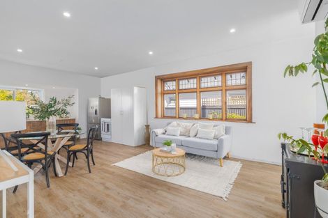 Photo of property in 40 Stapletons Road, Richmond, Christchurch, 8013