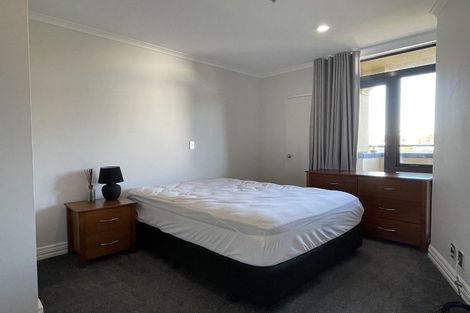 Photo of property in 2c/7-11 Bute Road, Browns Bay, Auckland, 0630