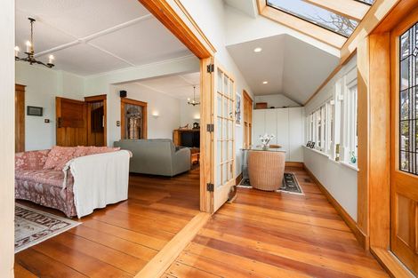 Photo of property in 19 Rawhiti Terrace, Kelburn, Wellington, 6012