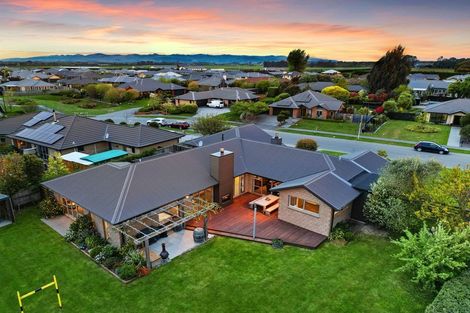 Photo of property in 19 Beaumont Drive, Rolleston, 7614