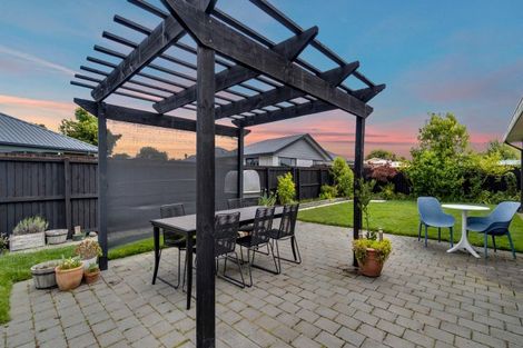 Photo of property in 16 Thistledown Place, Woolston, Christchurch, 8062