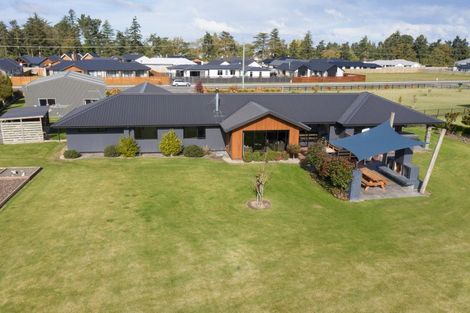 Photo of property in 136 Tarbottons Road, Tinwald, Ashburton, 7700