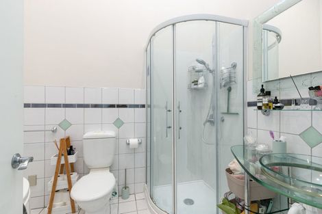 Photo of property in Hb Apartments, 2/3 Holland Street, Te Aro, Wellington, 6011