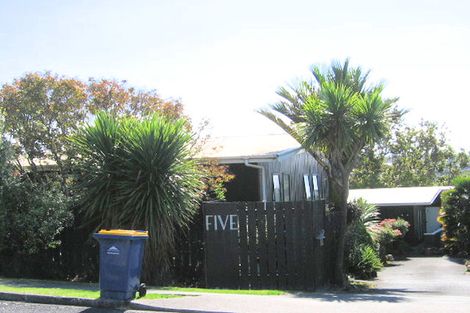 Photo of property in 5 Newhaven Terrace, Mairangi Bay, Auckland, 0630