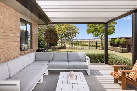 Photo of property in 37 Golden Sands Drive, Papamoa Beach, Papamoa, 3118