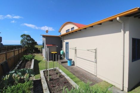 Photo of property in 130 Puka Crescent, Matarangi, Whitianga, 3592