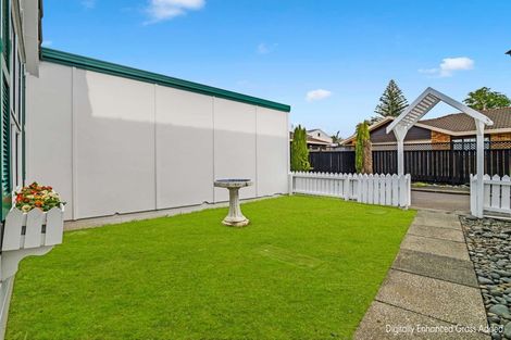 Photo of property in 6/1 Woodbridge Lane, Milford, Auckland, 0620