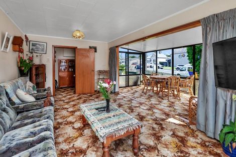 Photo of property in 16 Deveron Street, Regent, Whangarei, 0112