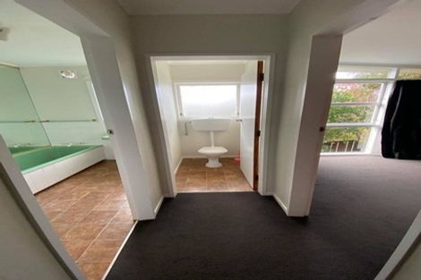 Photo of property in 50 Makara Road, Karori, Wellington, 6012